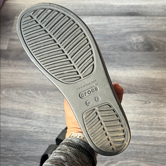 CROCS Brooklyn Low Wedge Sandals - Picture 4 of 4